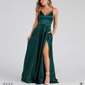 FORMAL HIGH SLIT DRESS